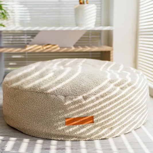 nachhaltiges Hundebett aus recycelten Materialien 